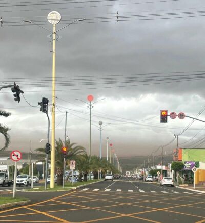 Imagem da notícia Mesmo com alta temperatura, Inmet faz alerta de temporal em Costa Rica, Alcinópolis, Chapadão do Sul e mais 7 cidades
